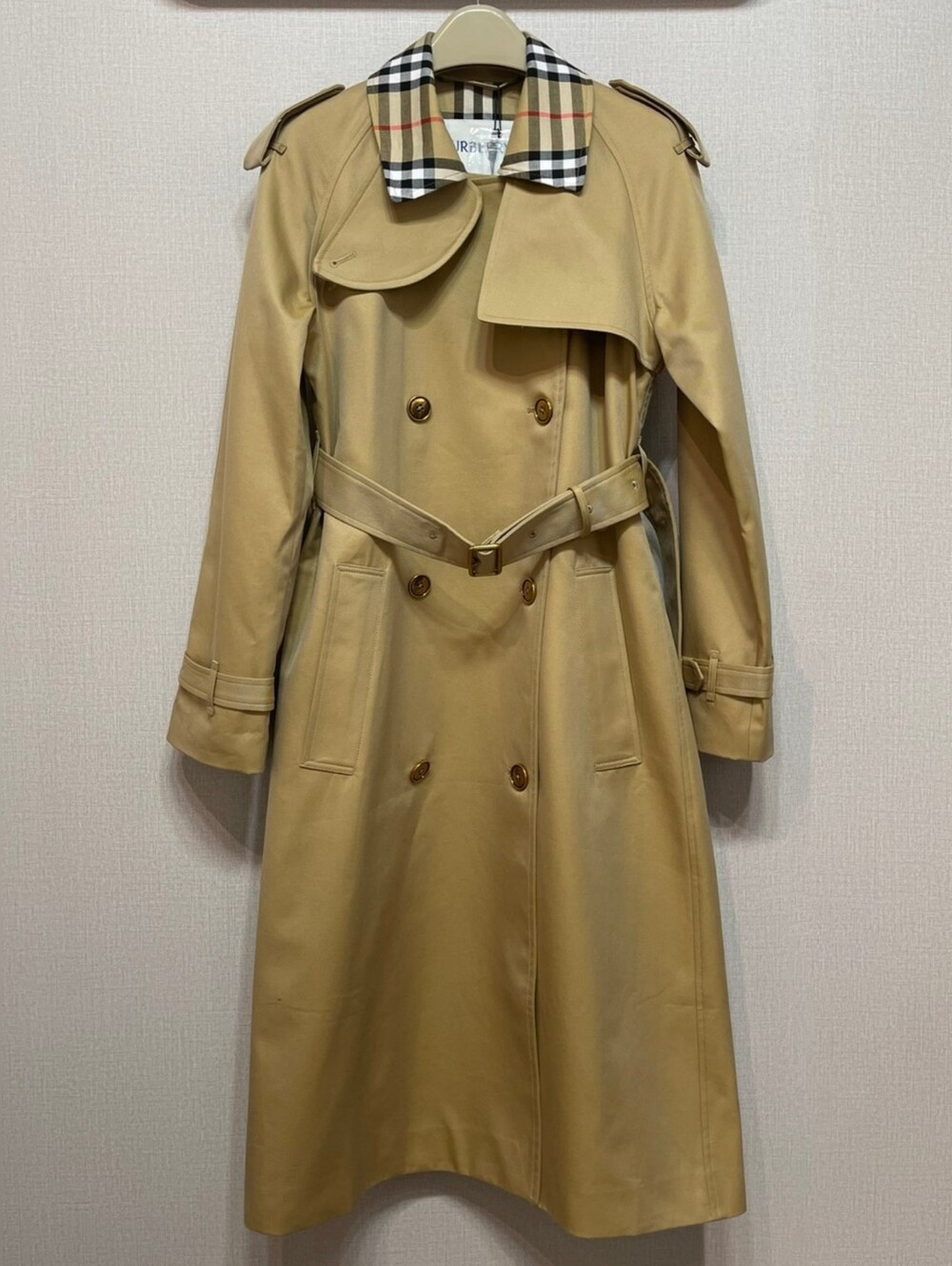 Burberry Women's Classic Camel Trench Coat with Check Lining